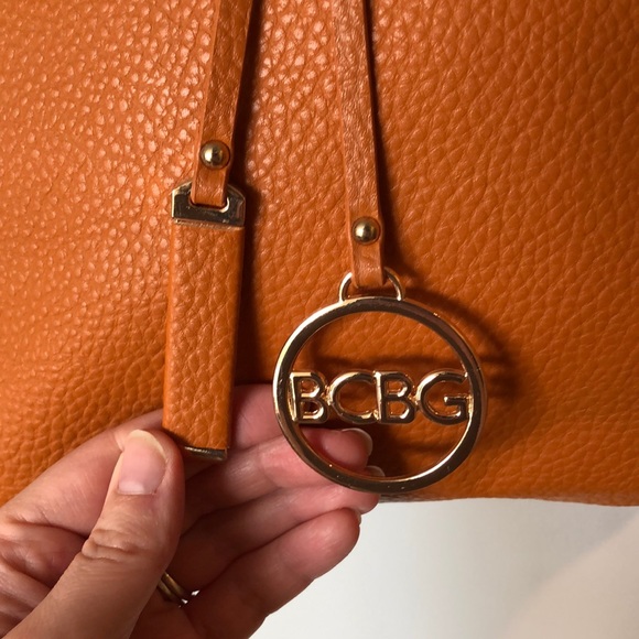 BCBG PARIS PURSE - Picture 3 of 7